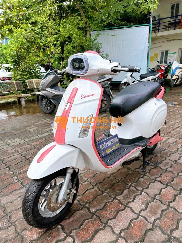 Vespa trắng hồng đủ giấy ắc quy lướt