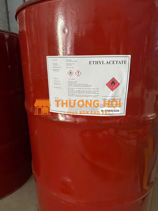 Dung môi Ethyl Acetate phuy 180kg