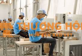 [Nt2] công nhân sản xuất gỗ đồ chơi trẻ em