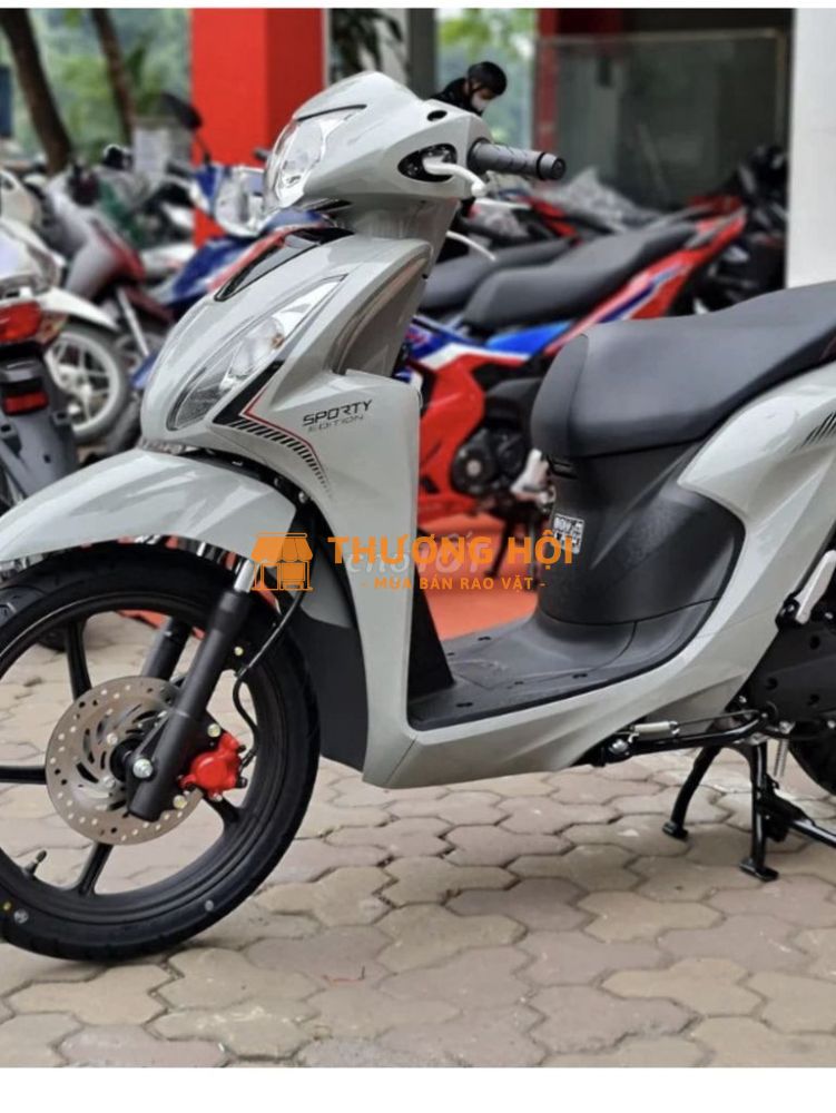 Honda vishion xám xi măng mới 100%