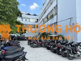 Tuyển giữ xe quán trà sữa