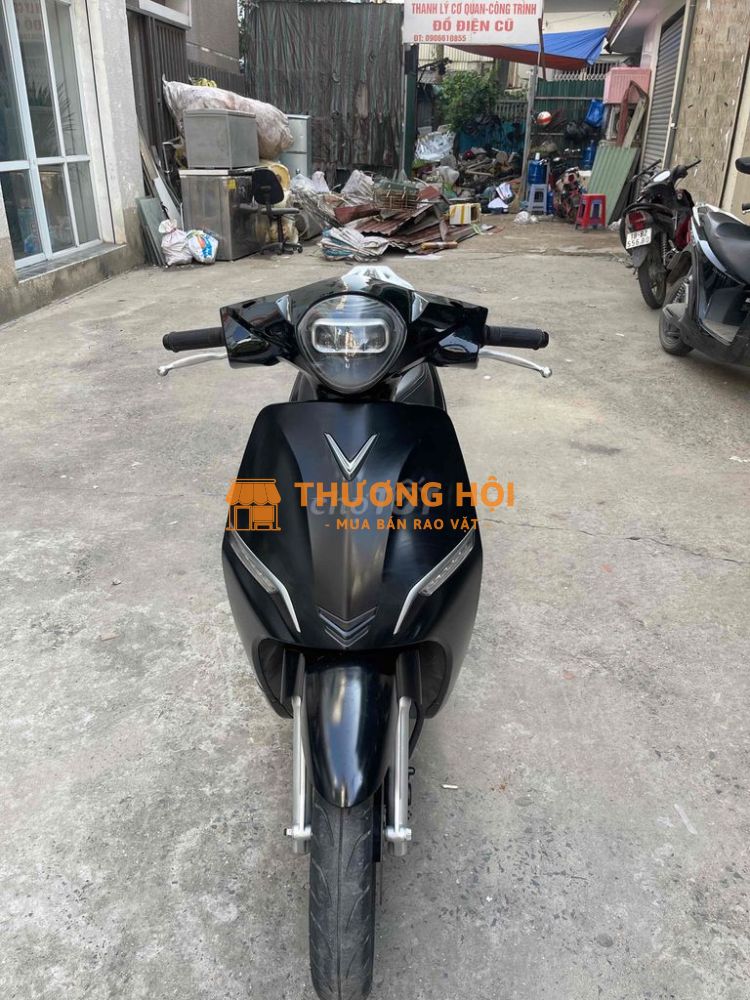 Xe Vinfast-Feliz-Màu đen