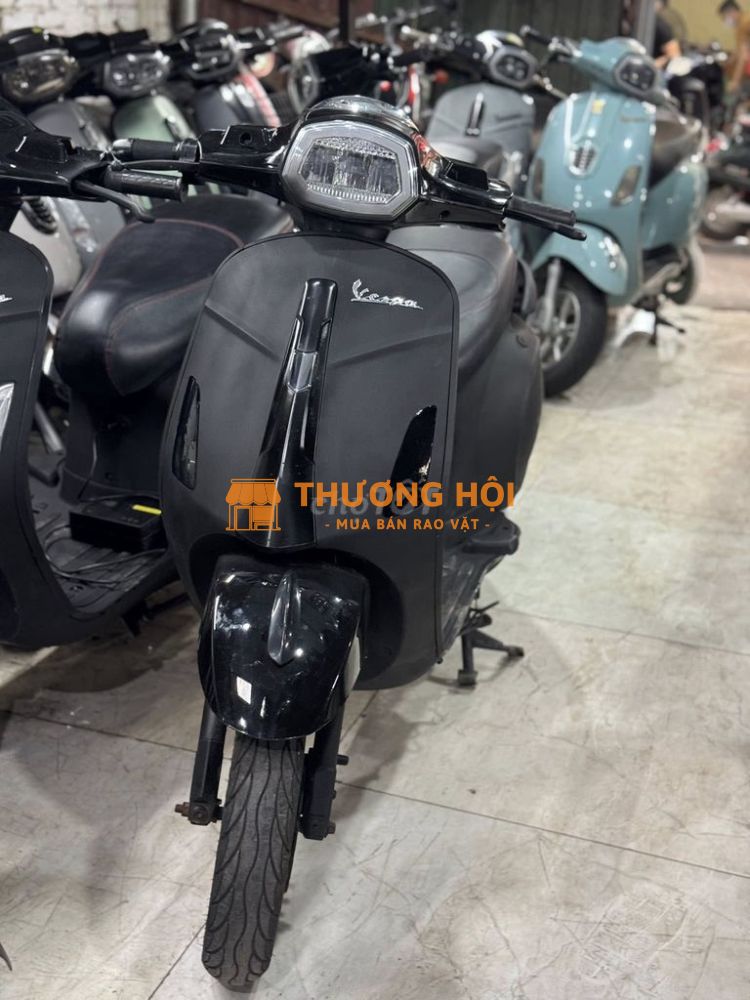 Vespa đen nhám bình mới thay bao khoẻ