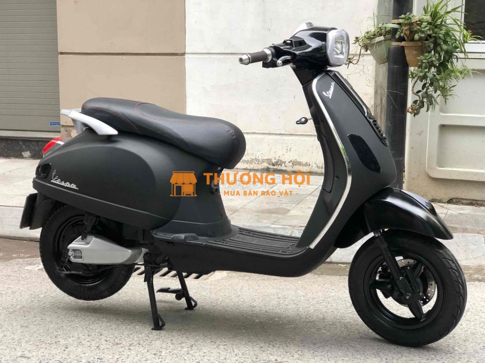 Xe điện Vespa đời cao đèn vuông, zin đẹp đầy đủ