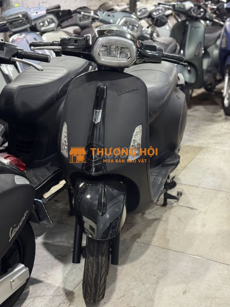 Vespa đen nhám bình mới thay bao khoẻ