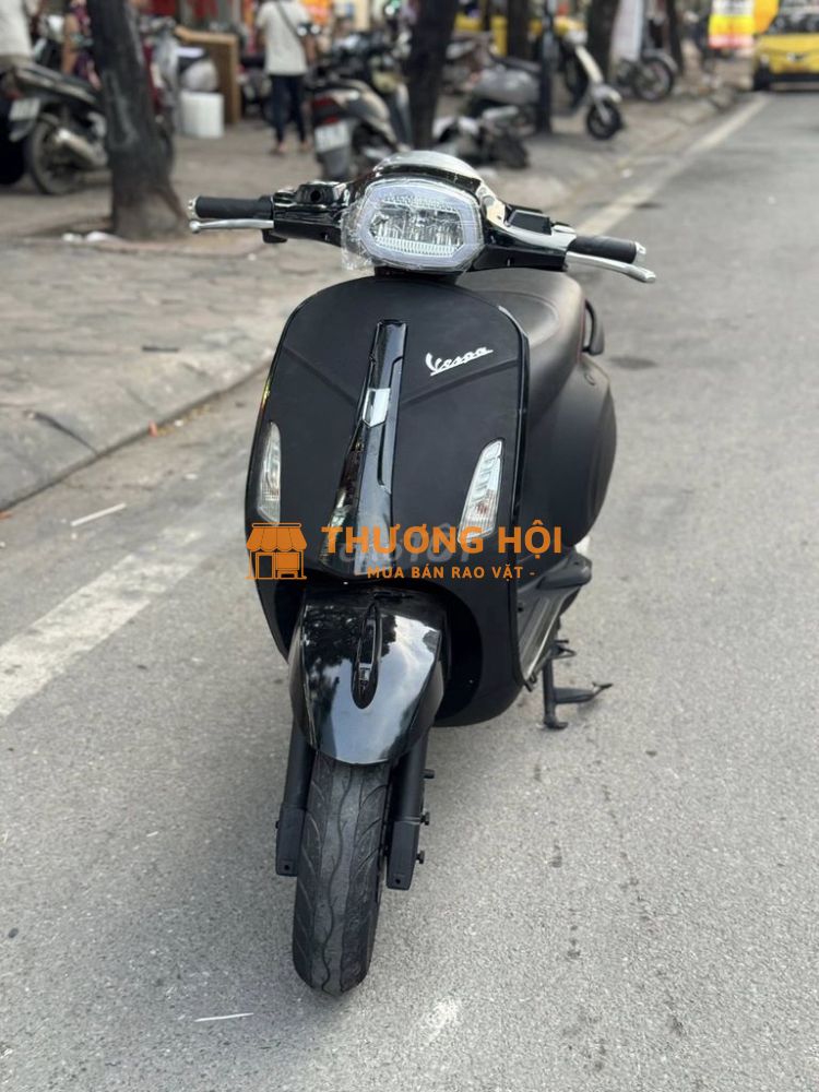 Vespa đen nhám bình mới thay bao khoẻ