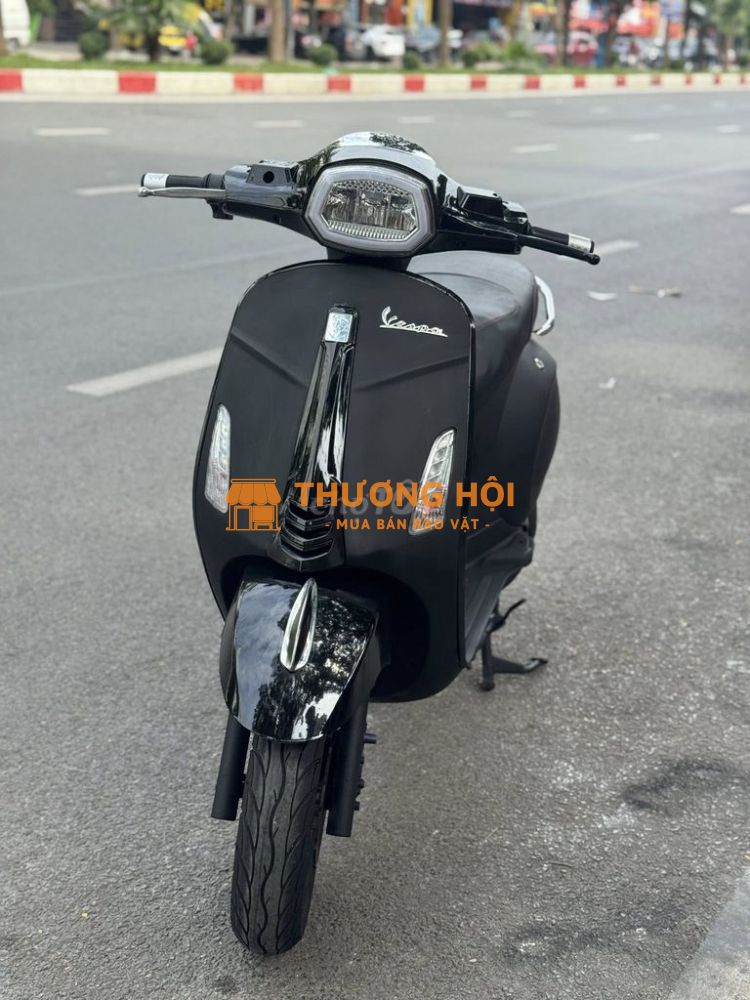 Vespa đen nhám bình mới thay bao khoẻ