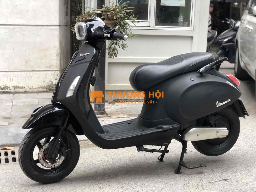 xe máy điện Vespa rất đẹp, cực êm và đầy đủ