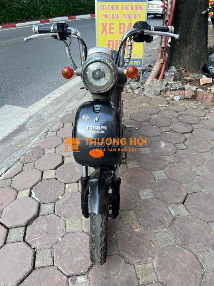 Xe đạp điện Nijia có chỗ để chân rộng giá rẻ