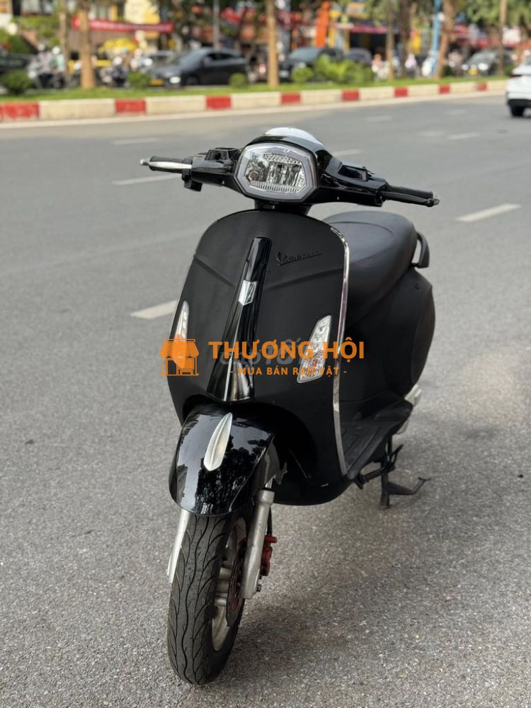 Vespa đen nhám bình mới thay bao khoẻ