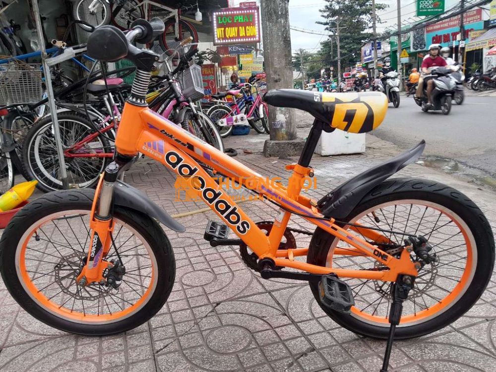 Xe đạp trẻ em 18in thanh lý