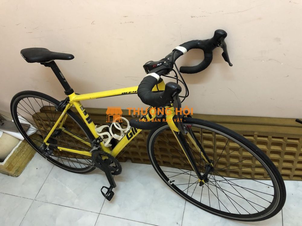 Xe đạp đua Giant Defy 4 2016