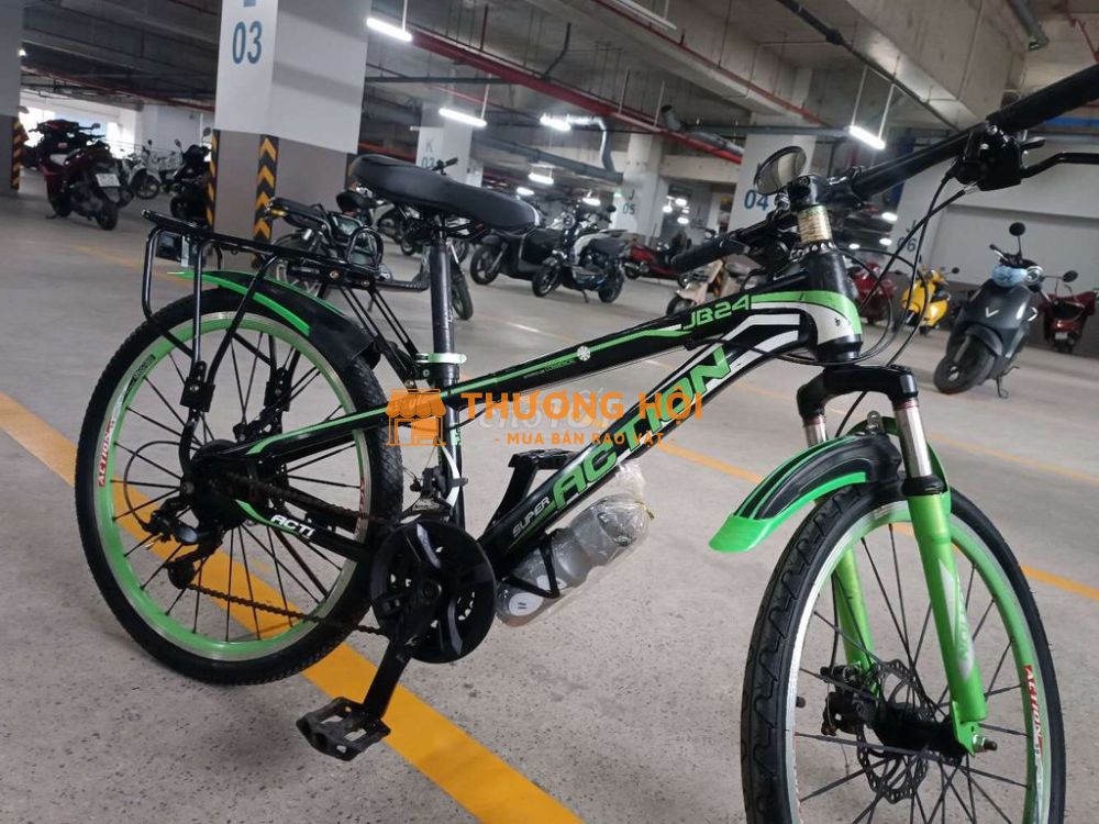 Xe thể thao 24in ACTION rất mới
