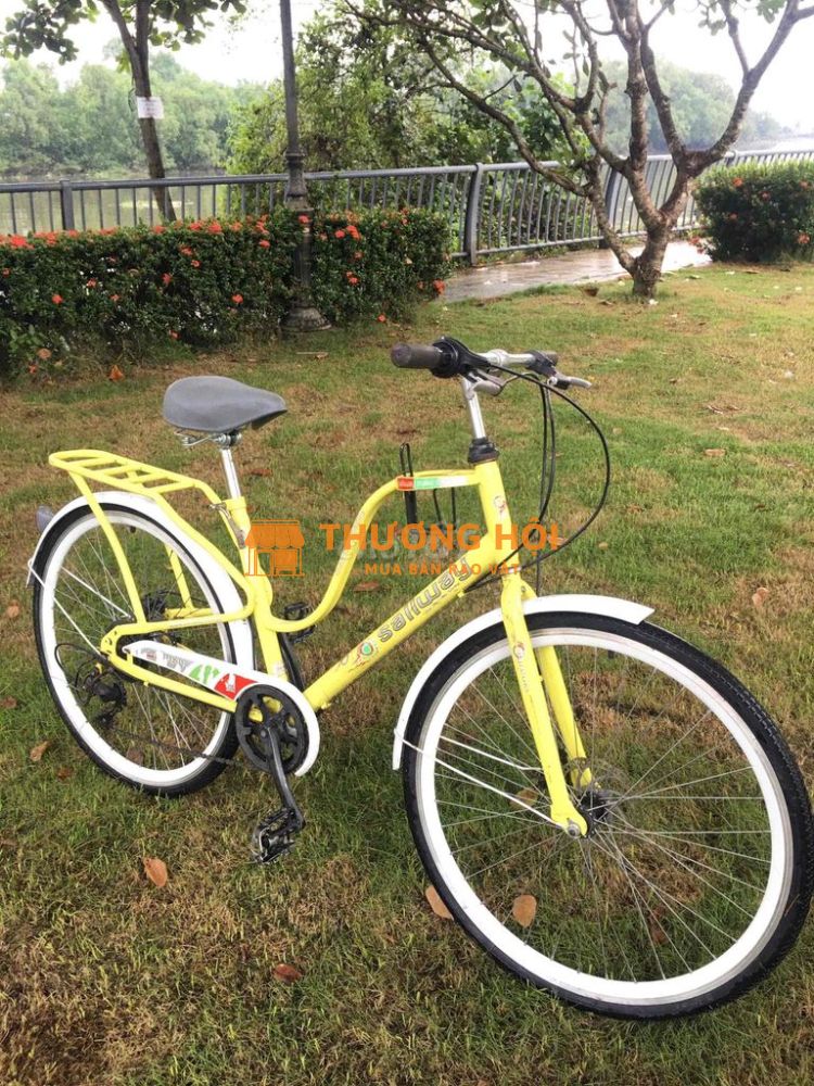 Cần bán xe đạp phổ thông còn mới như ảnh.