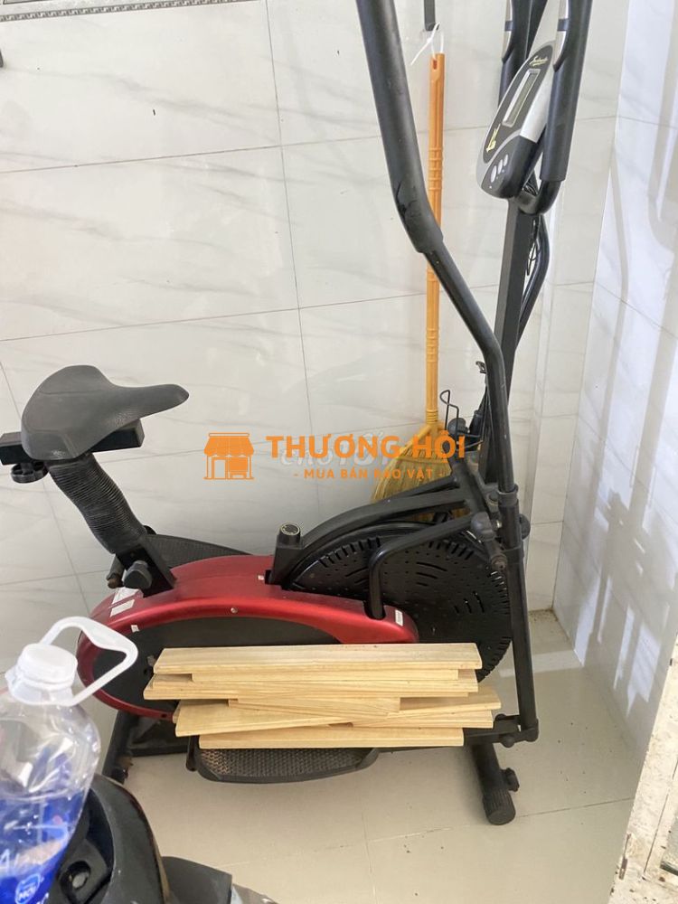 Xe đạp tập thể dục mới mua 8 tháng