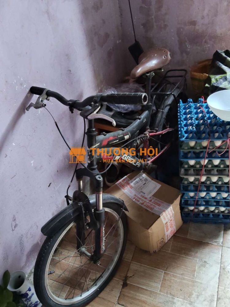 Xe còn tốt, sửa lại yên sau bơm bánh