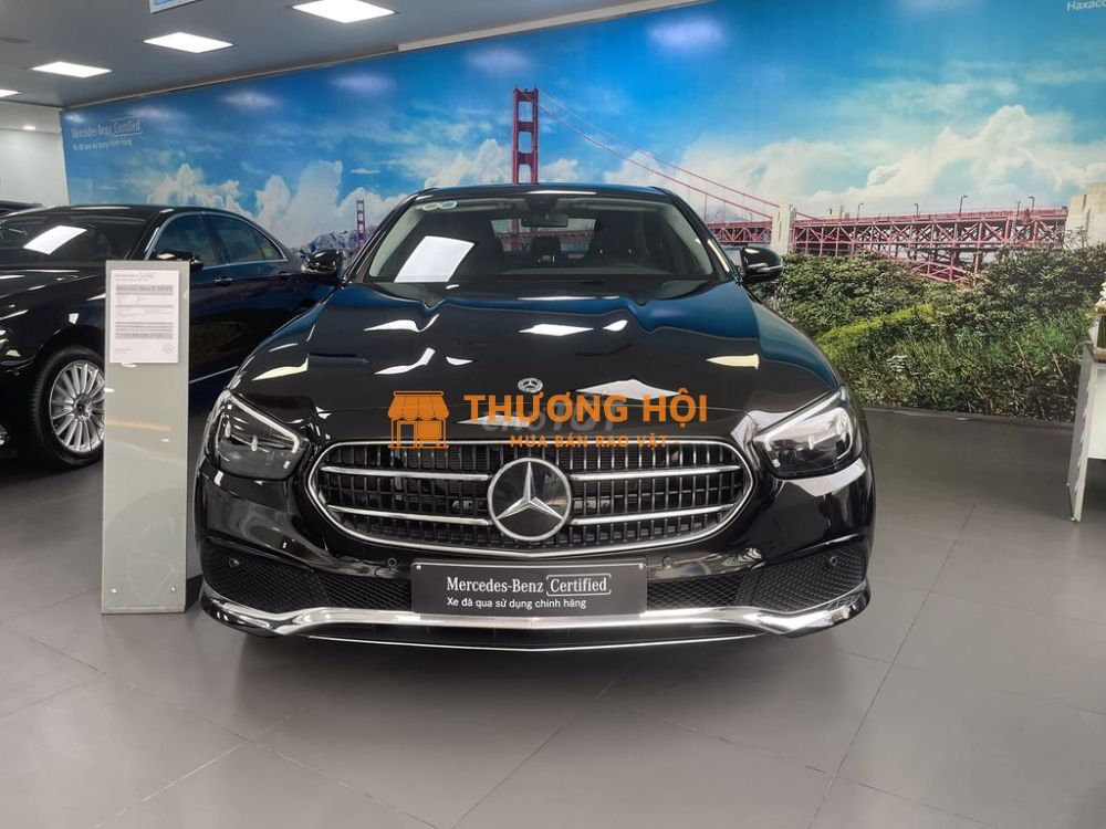 Mercedes Benz E180 2021 - 35000 km Chính Hãng