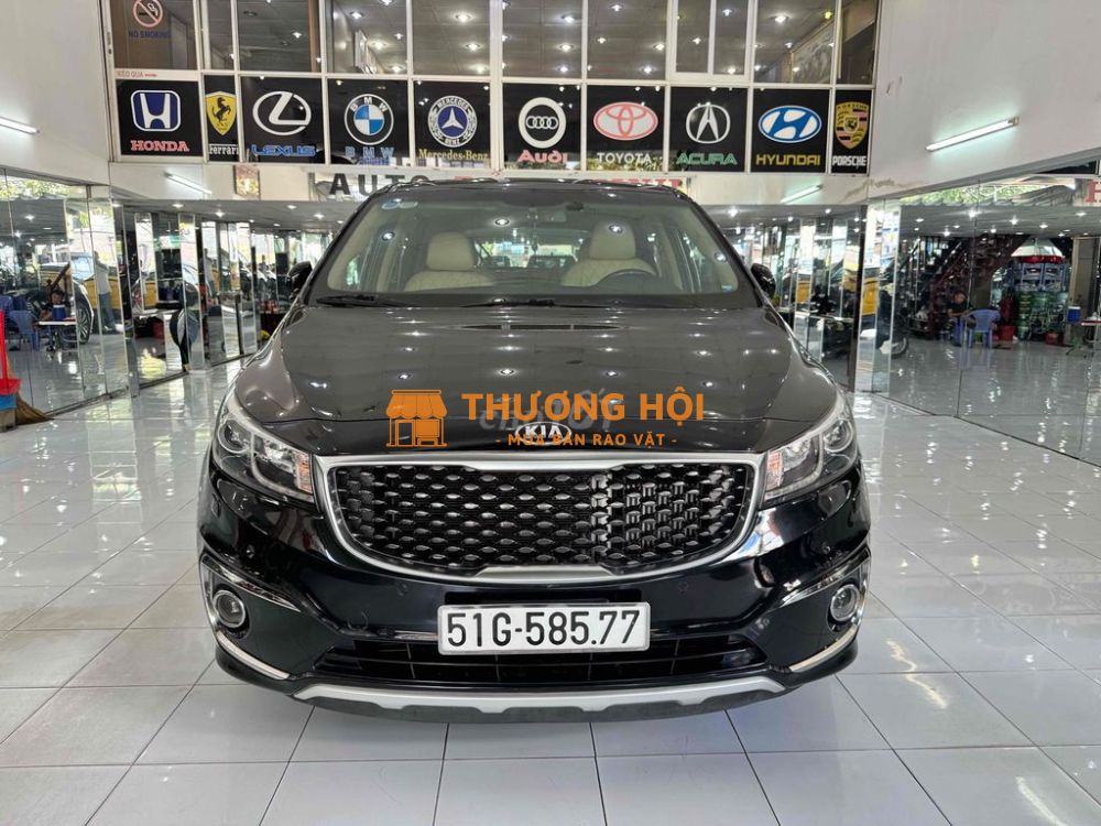 Kia Sedona 2018 2.2 DATH - 90000 km