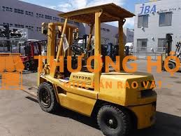 CẦN TUYỂN 2 ANH LÁI XE NÂNG TẦM THẤP + TẦM CAO