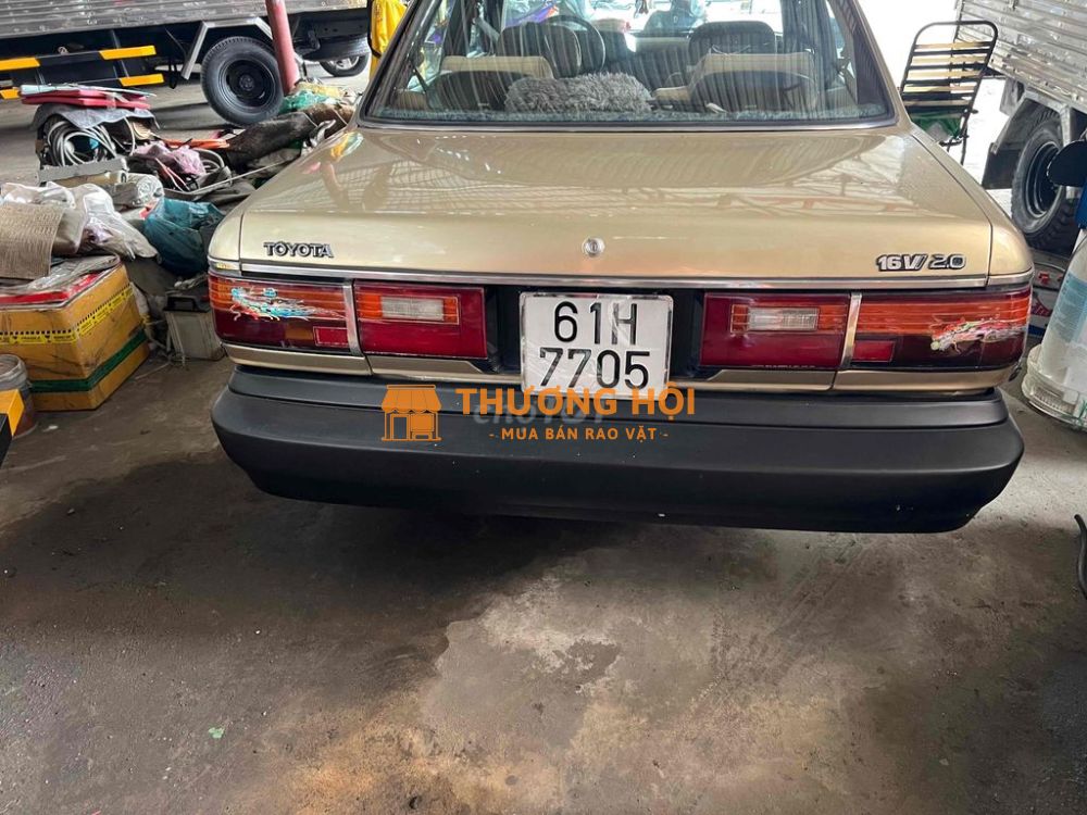 Toyota Camry 1987 2.0 MT - 295000 km