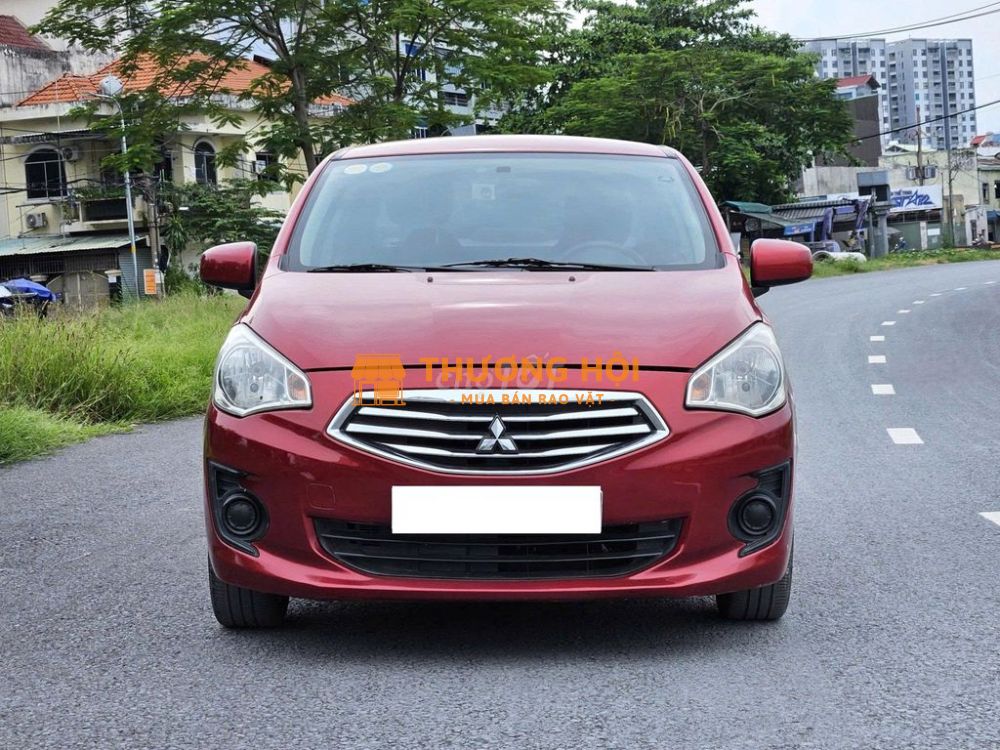 Mitsubishi Attrage 2019 đki 2020 số sàn màu đỏ