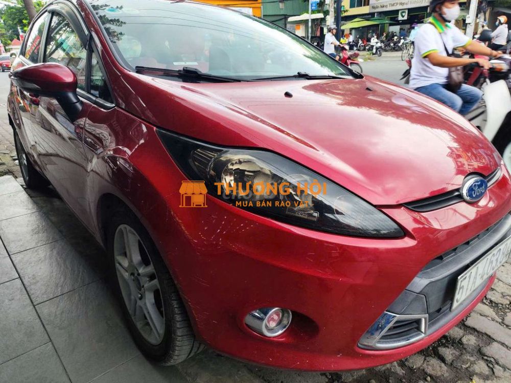 Ford Fiesta S gia đình