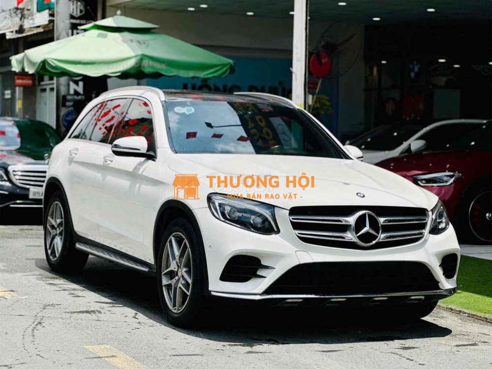 Mercedes Benz GLC 300 AMG 4MATIC Model 2017