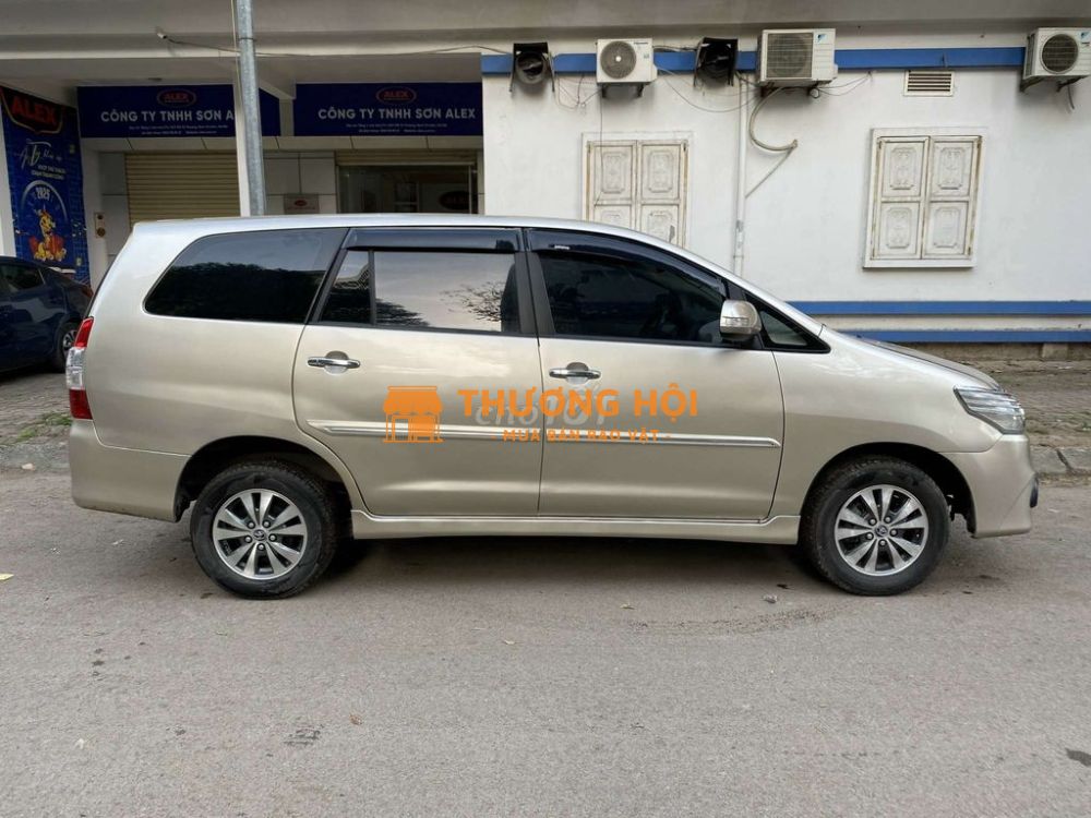 BÁN XE CHÍNH CHỦ biển hn INOVA dk 2017 XE cực đẹp