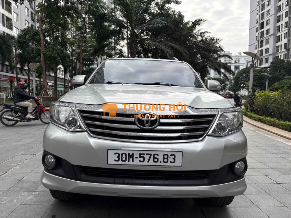 Toyota Fortuner 2013 2.7V 4x4 - 15000 km