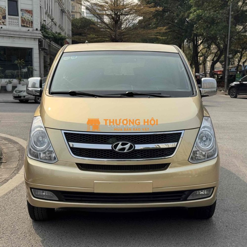 Bán Hyundai Grand Starex 2012 máy dầu 9 chỗ
