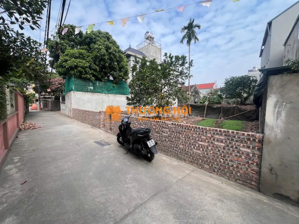 bán đất Đức Giang, Long Biên. Ngõ thông, ô tô tránh. Tiện ích ngập tràn. 42m, 6,x tỷ ( có tl )