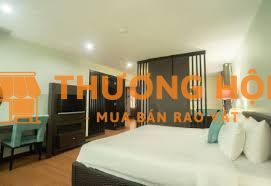 tuyển nhân viên buồng phòng