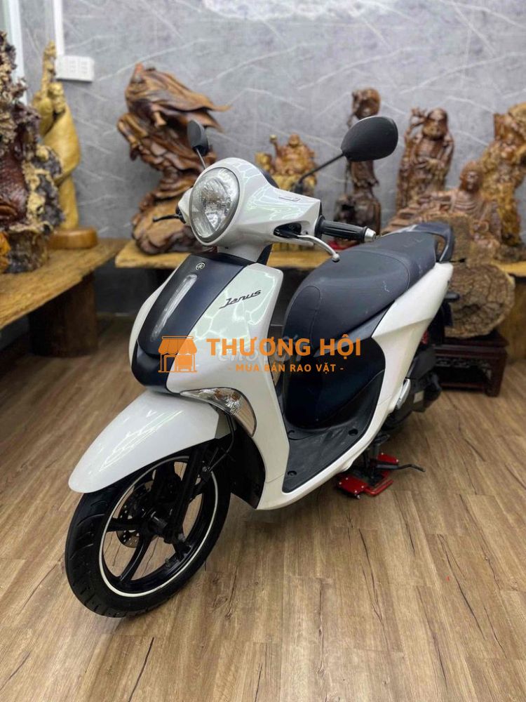 👉Janus. 2018 chính chủ bstp khoá smartkey, máy zin