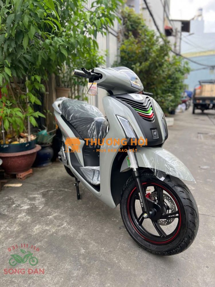 Xe máy điện BF 2026 màu Xám