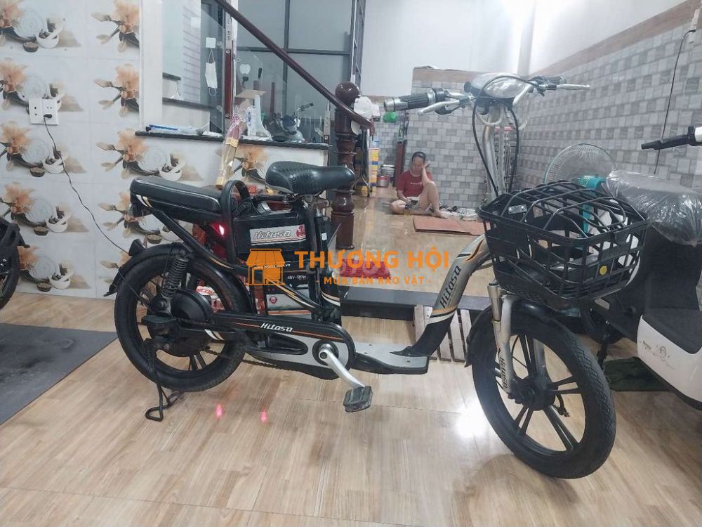 Xe đạp điện Hitaso màu Đen Đã sử dụng
