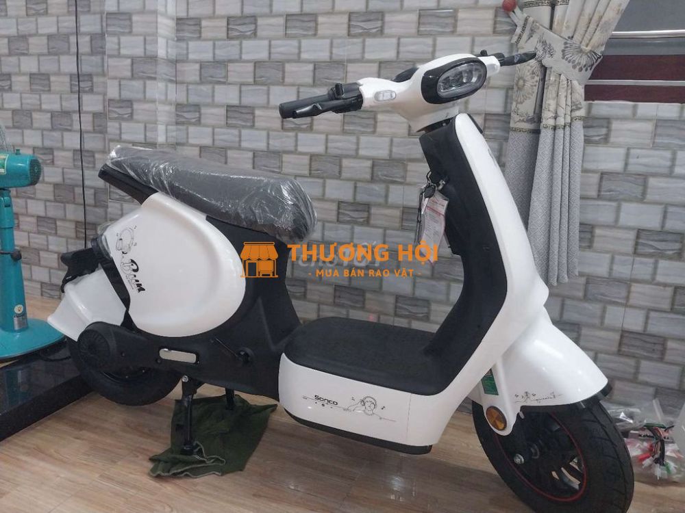 Xe máy điện màu Trắng Mới