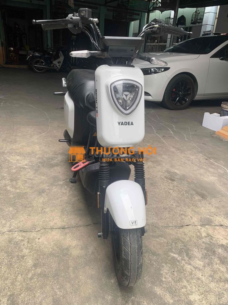Xe máy điện Yadea màu Trắng