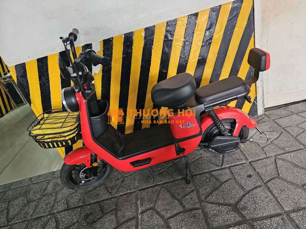 em cần thanh lý xe đạp điện aita này