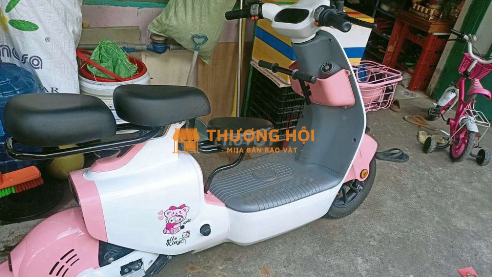 Xe đạp điện Yadea V1 Plush Hồng Trắng