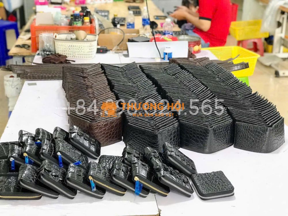 SẢN XUẤT QUÀ TẶNG ĐỒ DA THEO YÊU CẦU – IN LOGO, CÓ VAT | 📞 0️⃣8️⃣9️⃣8️⃣-0️⃣2️⃣4️⃣-5️⃣6️⃣5️⃣