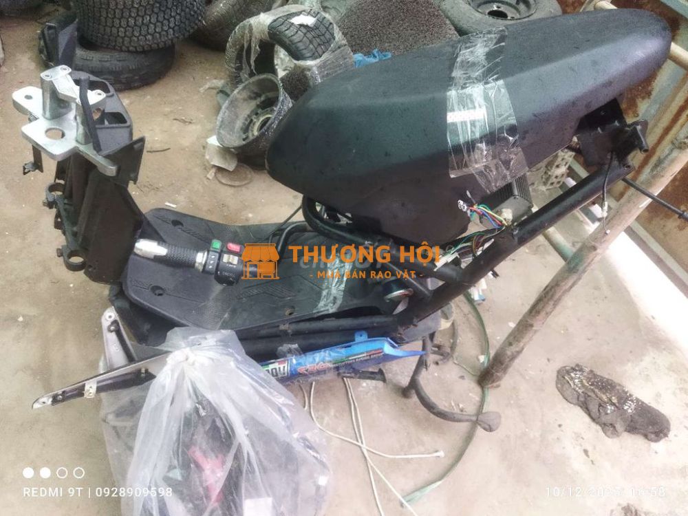 Xe máy điện Xmen 2 màu Đen