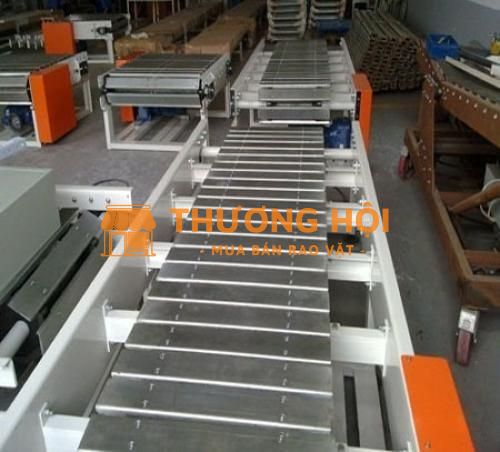 Băng Tải Xích Công Nghiệp – Giải Pháp Vận Chuyển Tải Nặng Chuyên Nghiệp