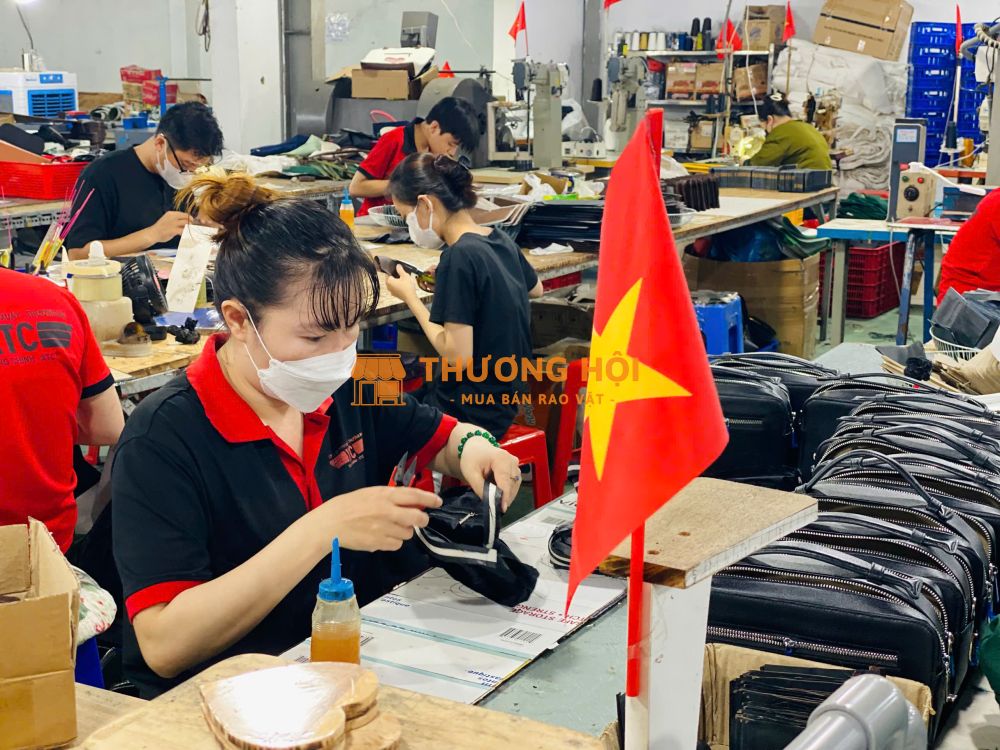 COMBO QUÀ TẶNG VÍ DA – THẮT LƯNG – IN LOGO, CÓ VAT