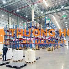 01 THỦ KHO VÀ 01 PHỤ KHO/GIAO HÀNG