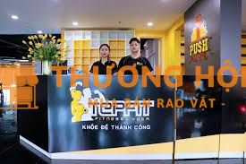 NHÂN VIÊN LỄ TÂN PHÒNG TẬP