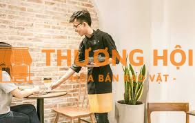 nhân viên quán cafe