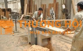 Cần thợ mộc làm đồ gỗ nội thất và công trình, làm tại TpHCM có chỗ ở