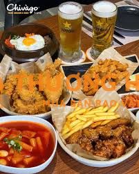 CHIVAGO PHÚ NHUẬN TUYỂN PHỤ BẾP