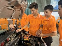 Học việc kỹ thuật nâng cấp xe ô tô (có lương)
