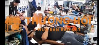 Hớt tóc Quốc Tế. Cần Tuyển 2 thợ nữ ráy tai, gội đầu